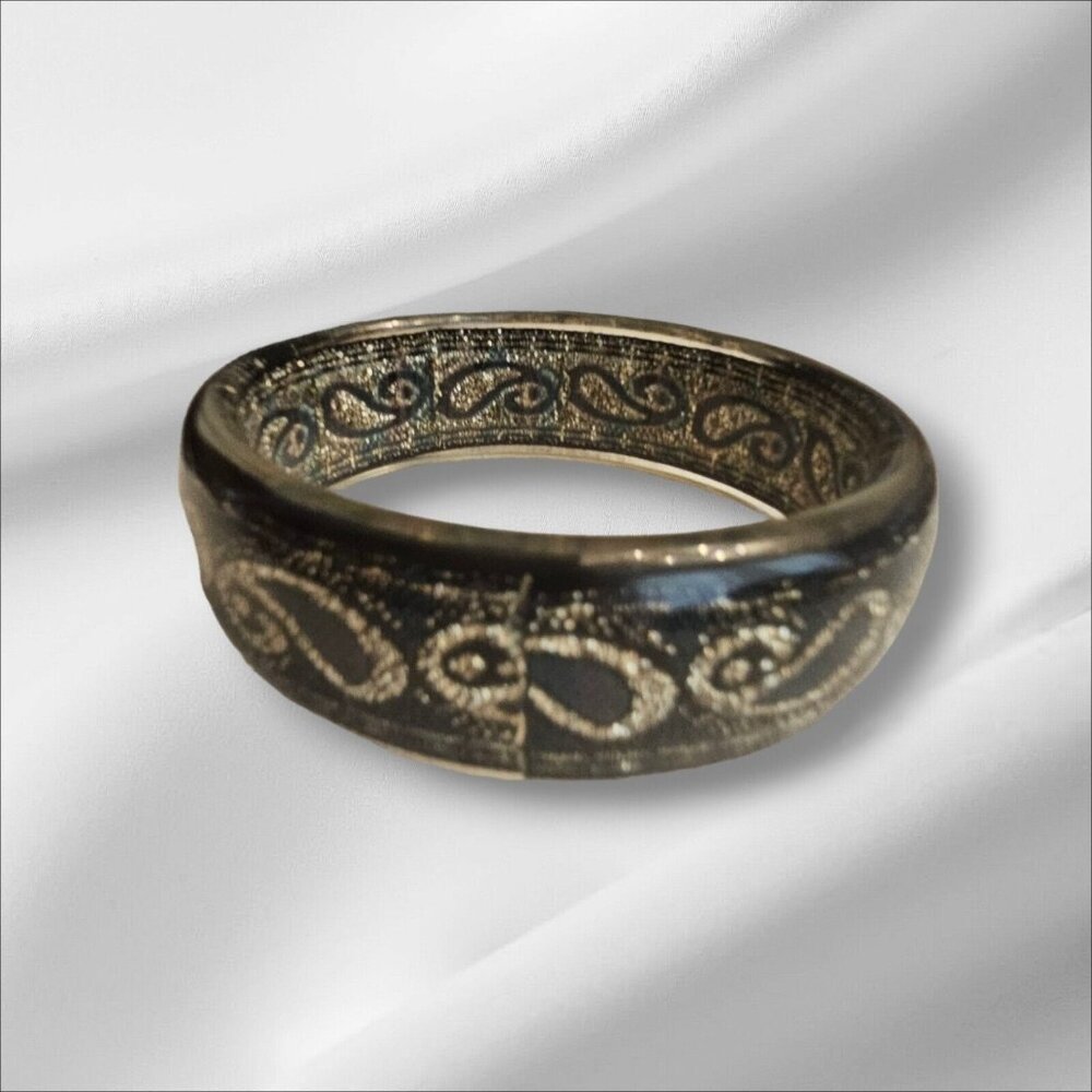 Lucite Bangle Bracelet Black Ribbon Metallic Gold Paisley Pattern Vintage 1980s